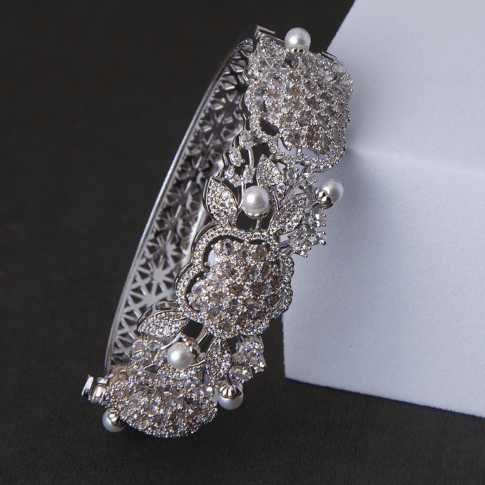 Beautiful Pink Rhinestone Crystal Stretch AD Bracelet