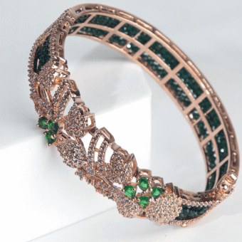 Beautiful Green Rhinestone Crystal Stretch Bracelet