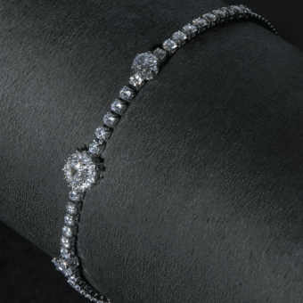 Royal Tennis Bracelet in Silver plated with Fancy Treated