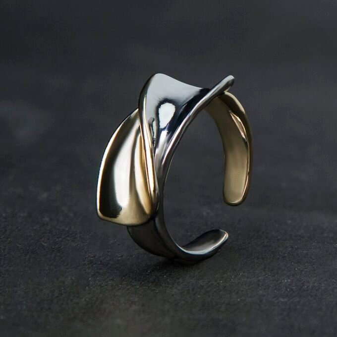 Dual Tone Gold & Silver Bow Finger Ring