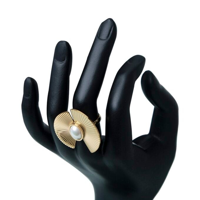 18K Gold Plated Over Sized Fan Pearl Finger Ring