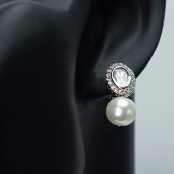 Elegant White shining Multi Layer Pearl Earring and Necklace Set - Image 4